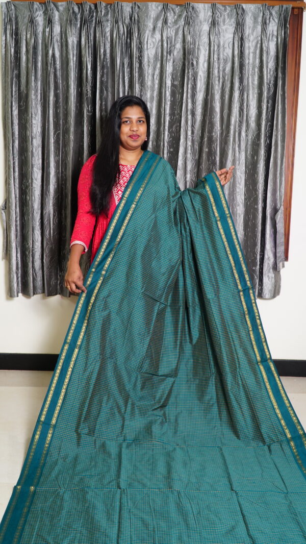 Arani Rama Green Saree - Image 2