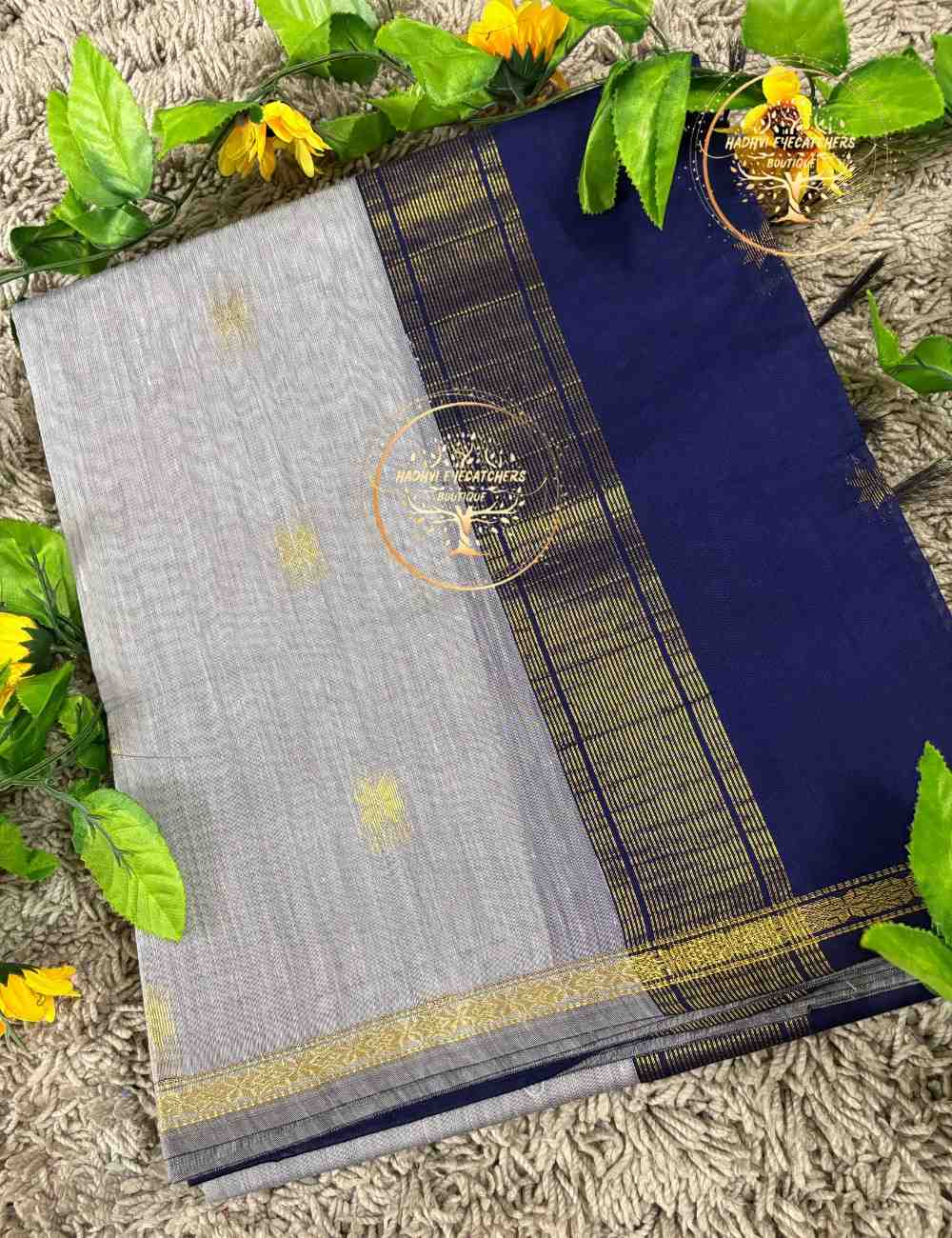 Ezhilvili-Silver Grey Semi Maheswari Silk Cotton Saree