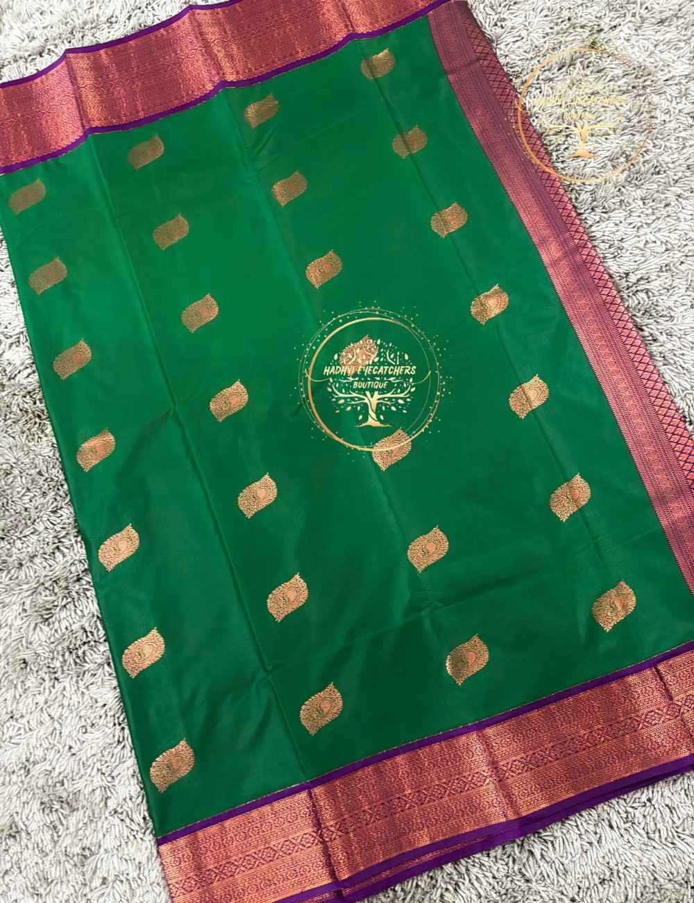 Naganika – Emerald Green Kanchi Soft Silk Saree - Image 2