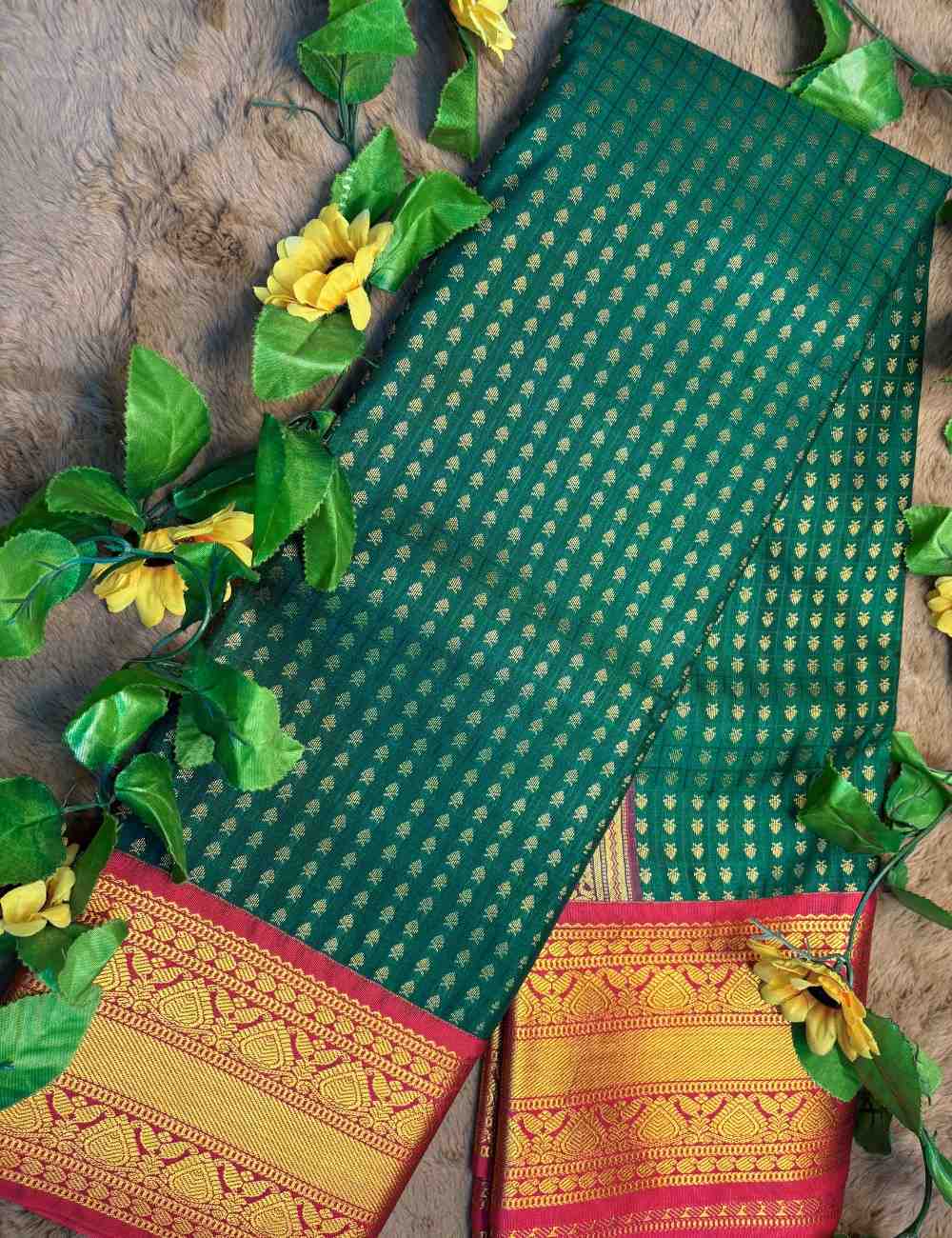 Anmika-Green 1000 Buttas Lakshadeepam Semi Kanchi Silk Saree with Maroon Border & Gold Zari - Image 2