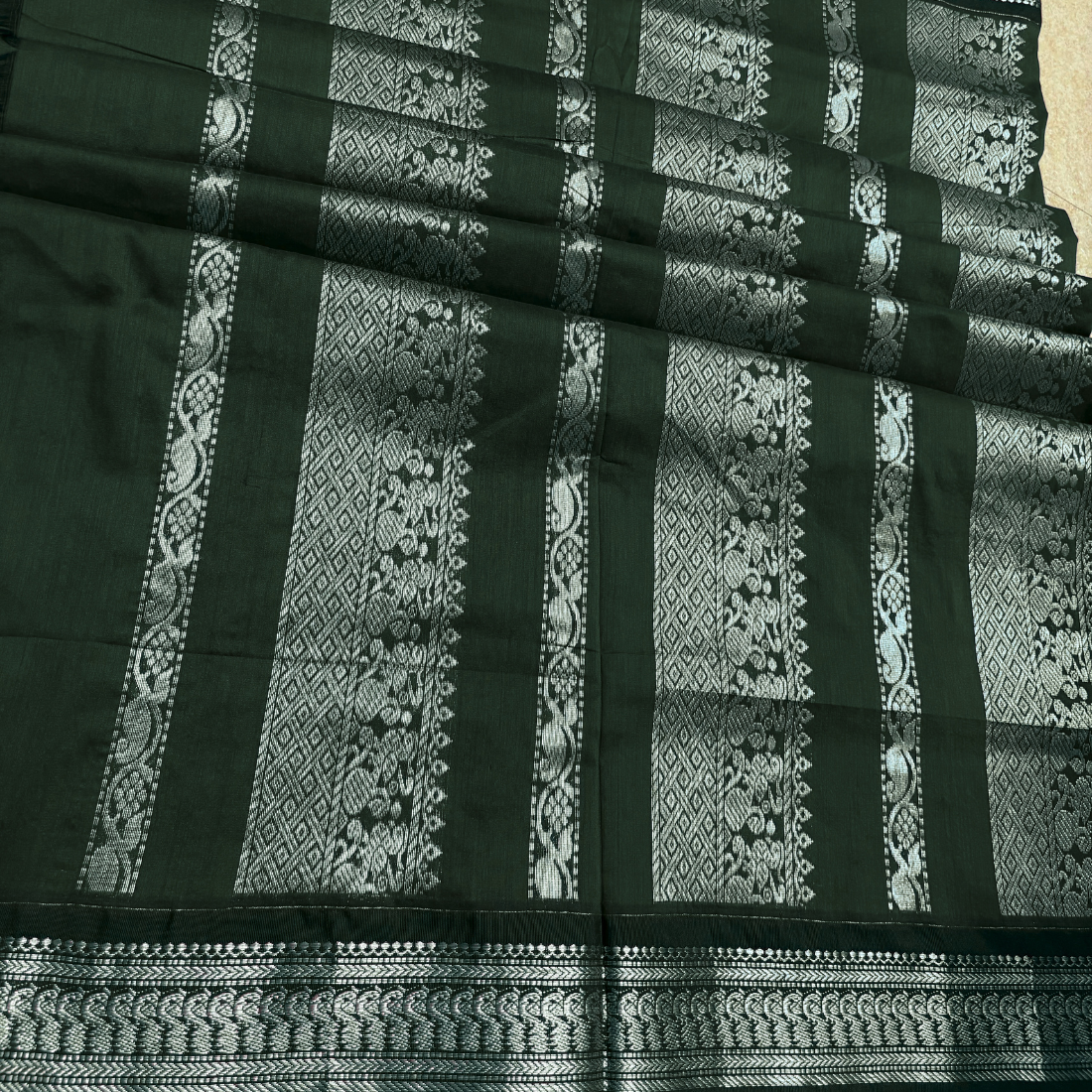 Pavina-Deep Red Kalyani Cotton Saree - Image 4