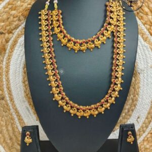 Imitation fashion jewelry with antique gold finish
