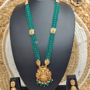 Fancy Festive Jewelry Set